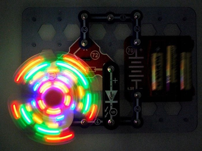 MAŁY ELEKTRONIK ŚWIECĄCY ZESTAW EDUKACYJNY DLA DZIECKA